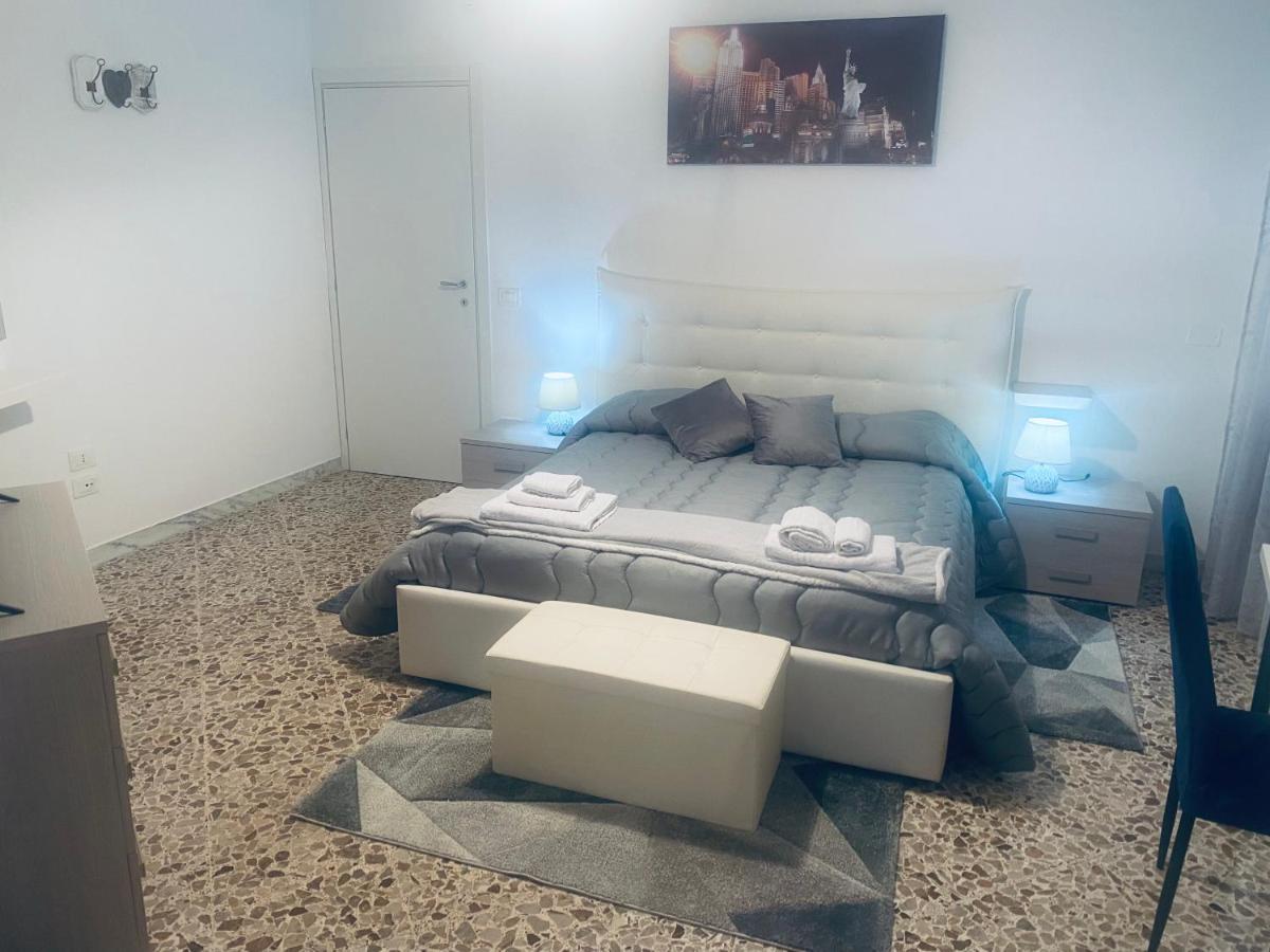 Bed and Breakfast Le Stanze Di Sofia Salerno Exteriér fotografie